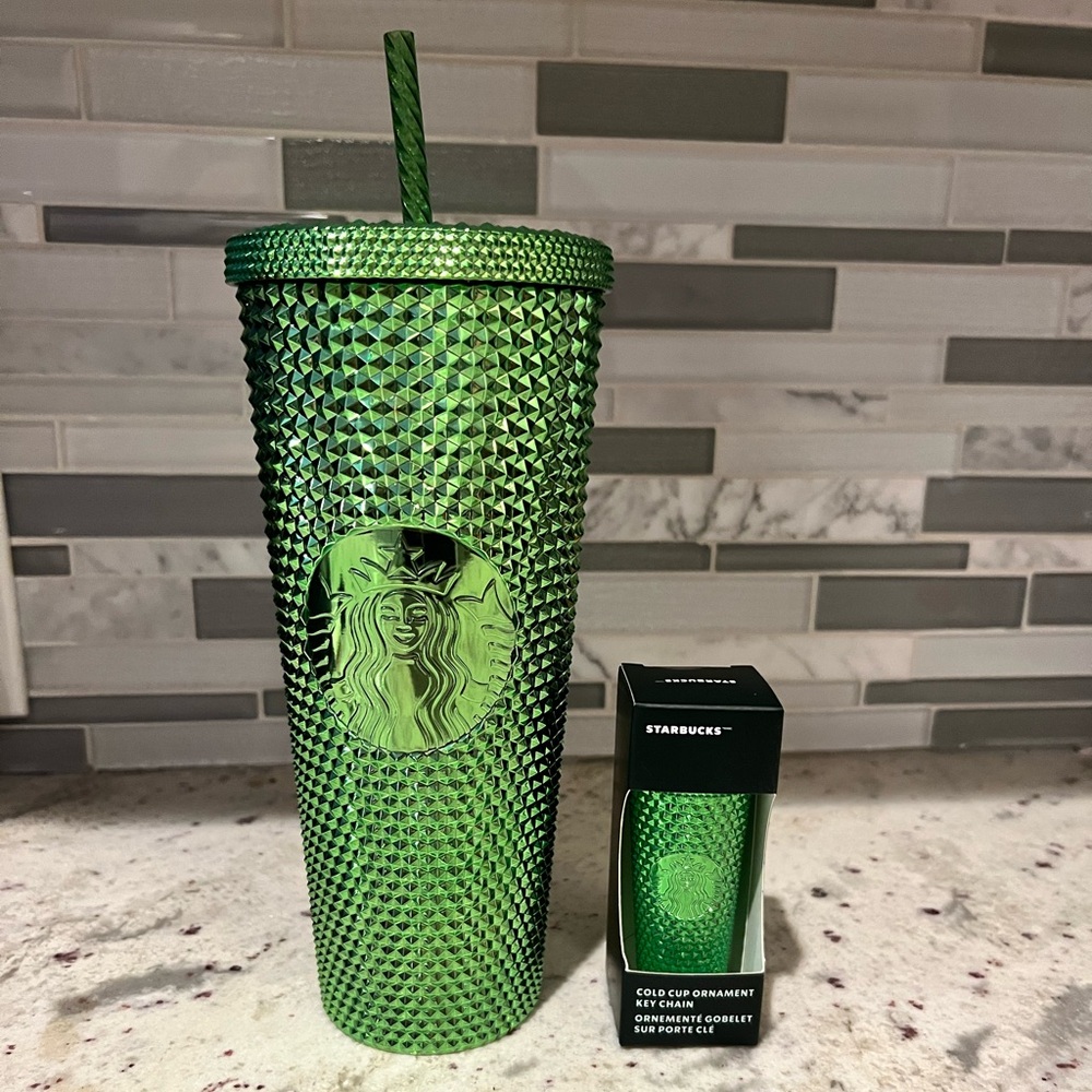 Starbucks 2023 Holiday Edition Metallic Green Venti Cup and Key Chain